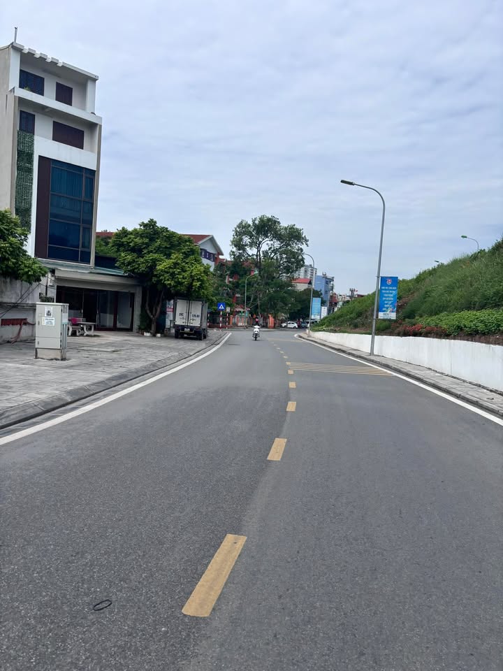 Đất Phúc Lợi Long Biên 74m² giá 6.65 tỷ - Ô tô vào tận nơi!