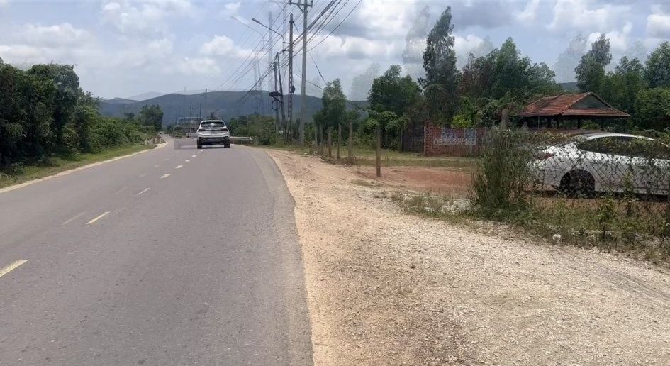 Bán lô đất góc 2 mặt tiền Quốc lộ 19C, Vân Canh, Bình Định - Diện tích 240m² chỉ 600 triệu!