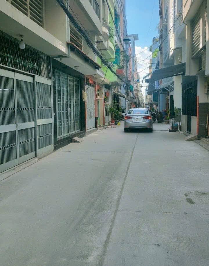 Nhà phố quận 3, 28m² giá 9 tỷ - Vị trí đắc địa, an ninh tuyệt đối!
