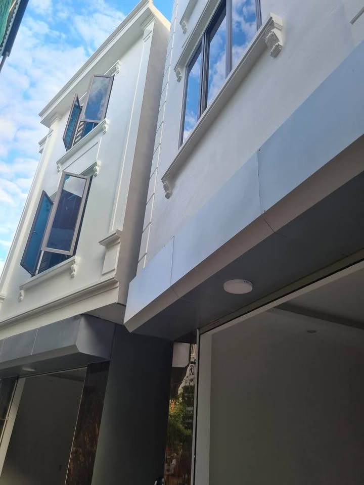 Nhà 3 tầng Bồ Xuyên 37m² giá 1 tỷ - Nhà mới hoàn thiện, sẵn sàng ở!