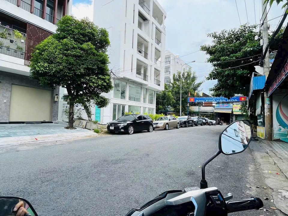 Nhà đẹp khu VIP Tân Quý, Q. Tân Phú 115m² giá 19 tỷ - Thang máy hiện đại, kinh doanh thuận lợi!