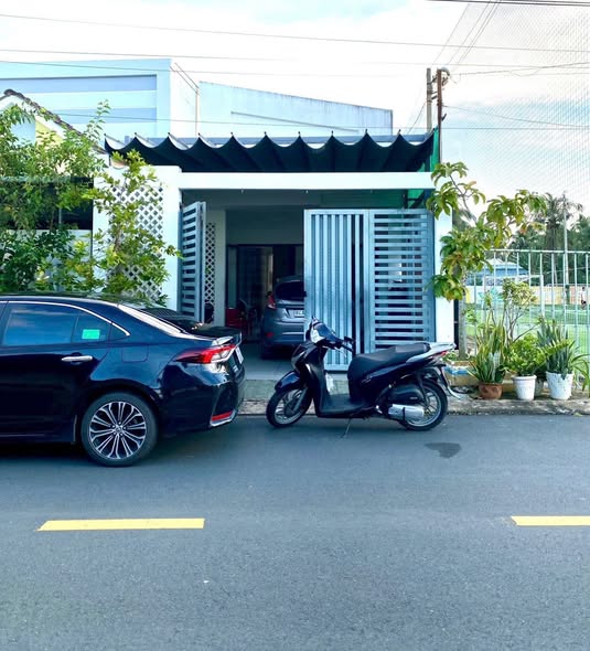 Nhà mặt tiền Ngô Quốc Trị, Trà Vinh 180m² giá 3 tỷ - Dọn vào ở ngay!