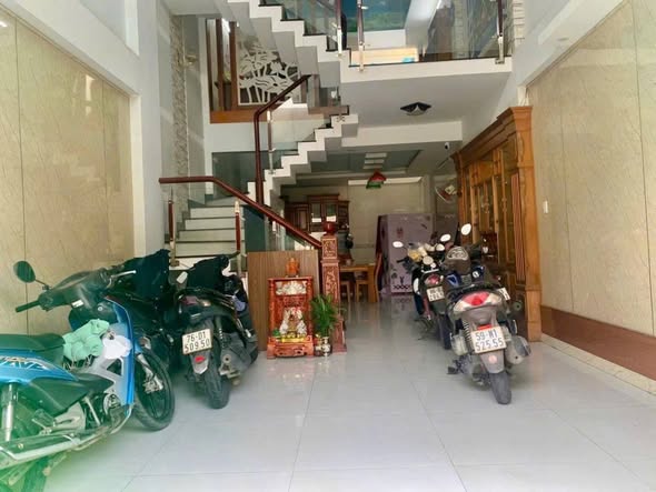 Nhà phố 3 tầng đường Lê Trọng Tấn, Bình Tân 56.25m² giá 7.6 tỷ - Khu dân cư an ninh, sang trọng!
