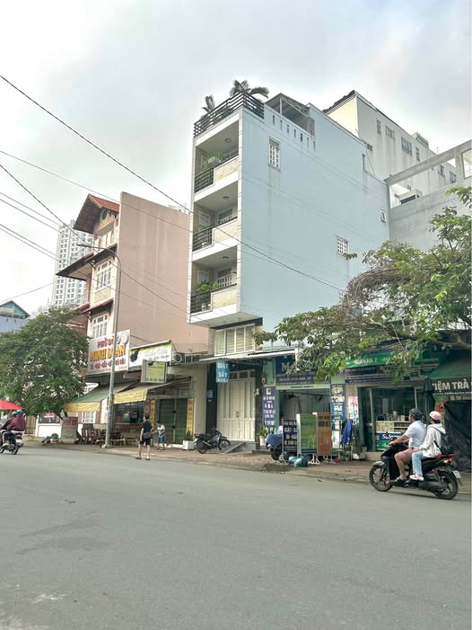 Nhà mặt tiền khu Kiều Đàm, quận 7, 95m² giá 16.5 tỷ - Sổ hồng riêng, thương lượng nhẹ!