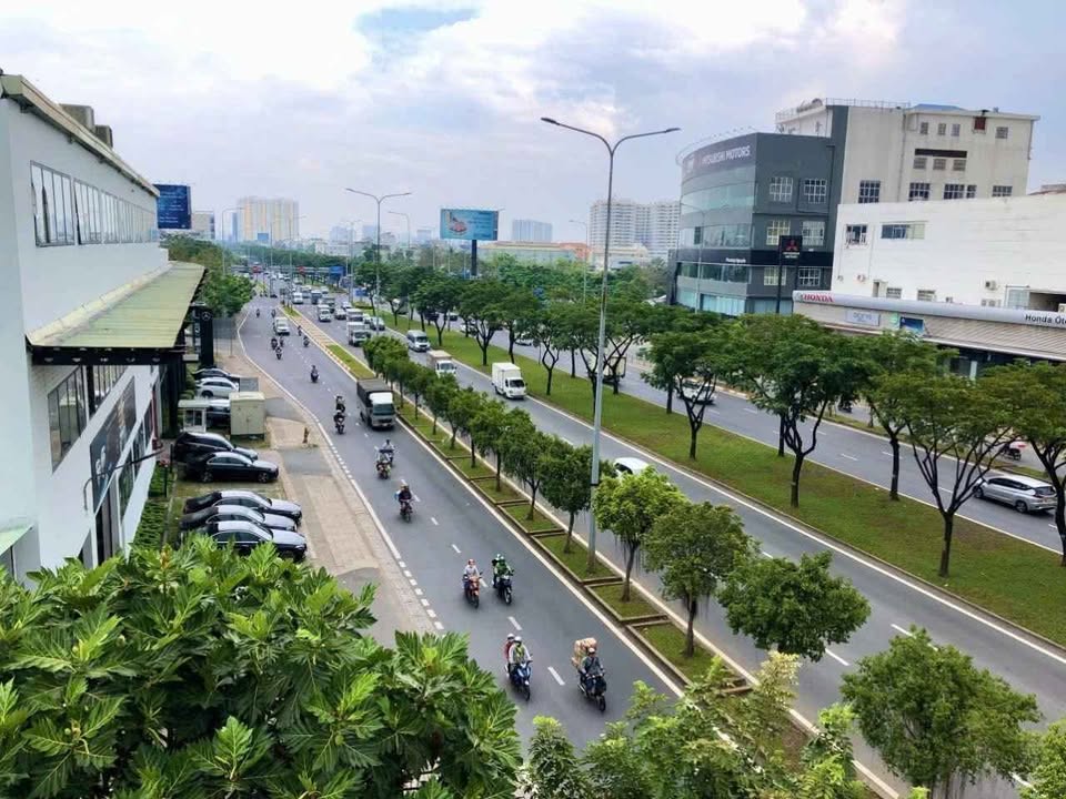 Nhà mặt tiền Võ Văn Kiệt, Bình Tân 71m² giá 15 tỷ - Đầu tư sinh lời ngay!