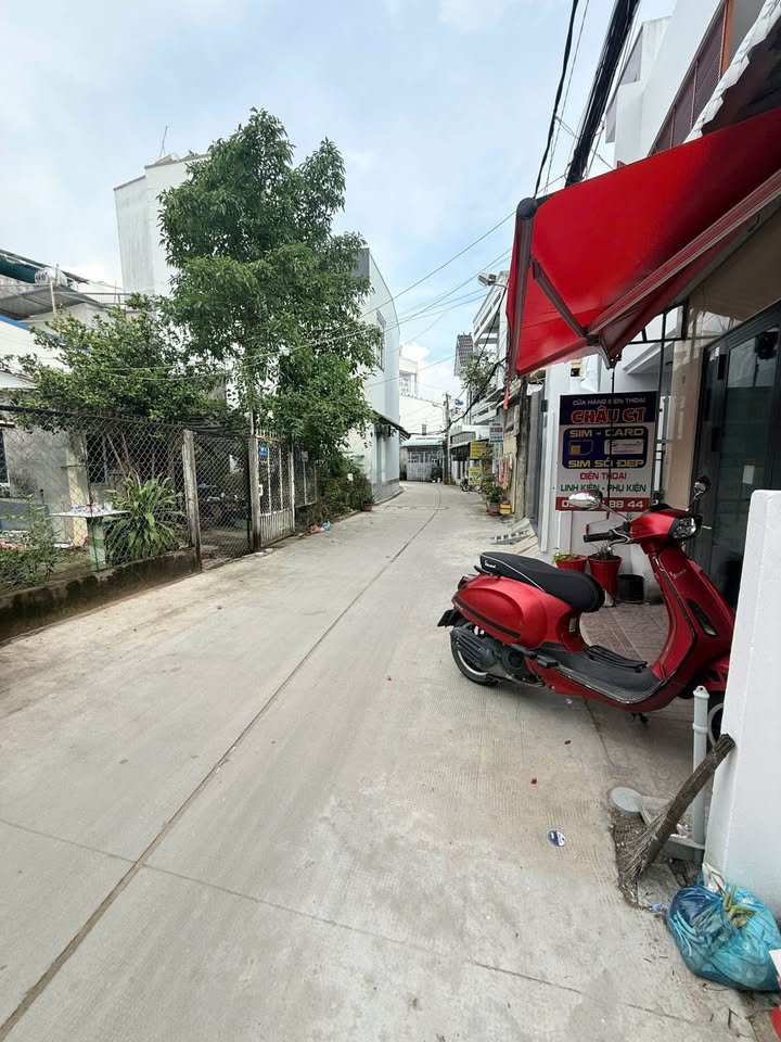 Cho thuê nhà trệt 150m² hẻm 107 Hoàng Văn Thụ, Ninh Kiều - Sân rộng, vị trí đẹp!