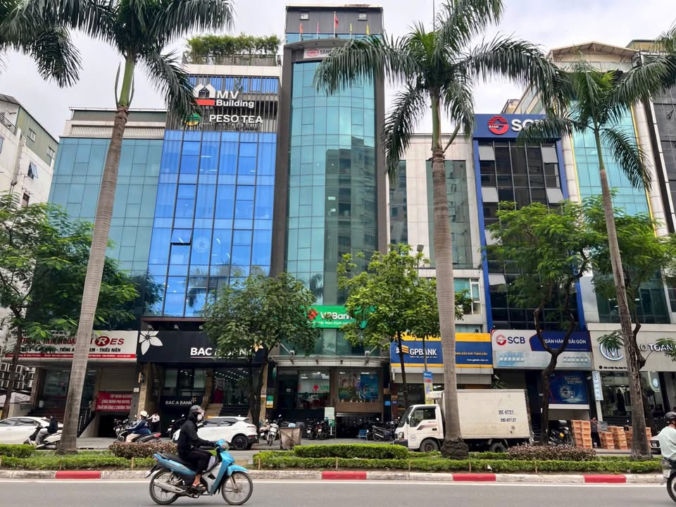 Nhà mặt phố Nguyễn Hoàng 80m² giá 40 tỷ - Cơ hội đầu tư hấp dẫn!