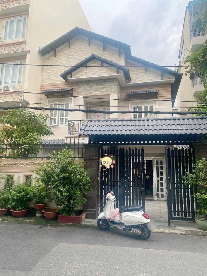 Biệt thự đường Lê Đức Thọ, phường 15, quận Gò Vấp 210m² giá 21 tỷ - Khu vực vip hiếm có!