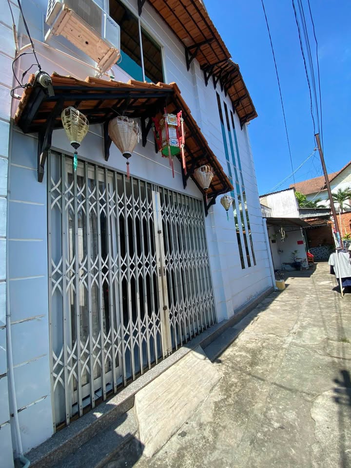 Nhà phố tại phường Phú Lợi, Thủ Dầu Một 52.5m² giá 1.8 tỷ - Kiến trúc kiên cố, ở ngay!