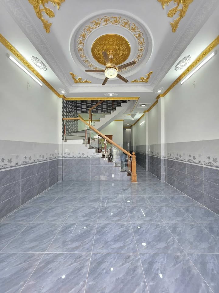 Nhà mặt tiền ĐT743C, Tân Đông Hiệp, Dĩ An 112m² giá 7.5 tỷ - Kinh doanh thuận lợi!