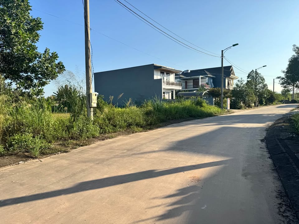 Đất nền đẹp tại cổng Tam Quan, Quyết Thắng 75m² chỉ 2 tỷ - Đầu tư sinh lời ngay!