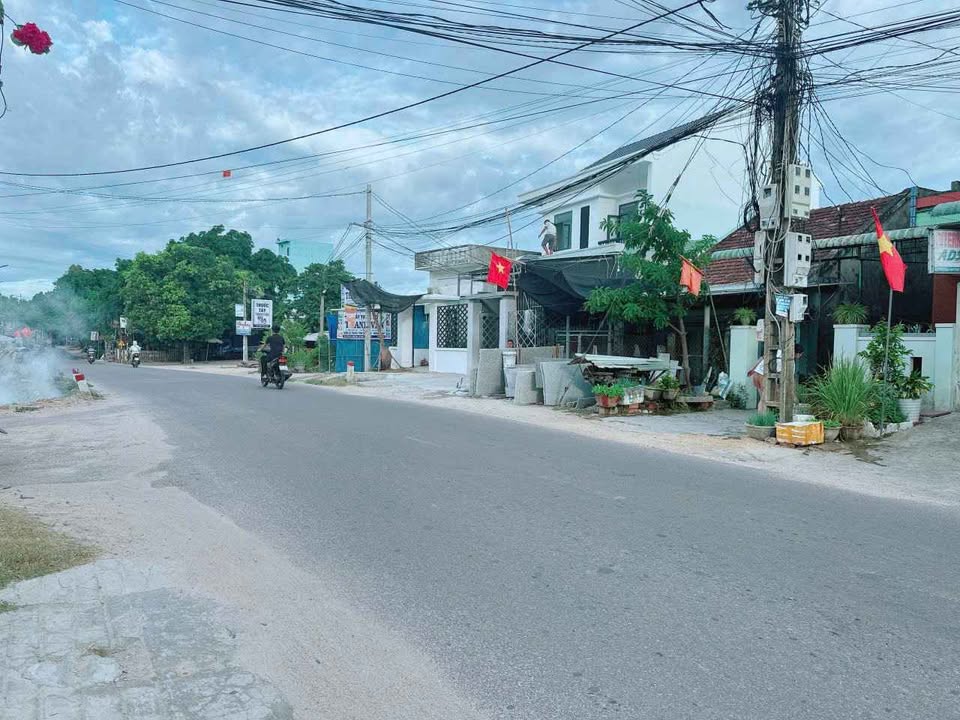 Nhà mặt tiền Phước Thuận 100m² giá 1.69 tỷ - Vị trí lý tưởng cho kinh doanh!