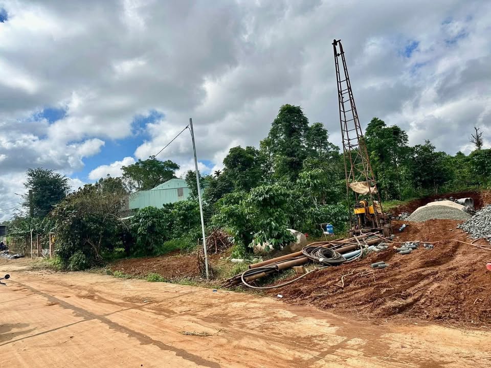 Đất nền 160m² giá 900 triệu - Sổ đỏ chính chủ, đầu tư sinh lời!