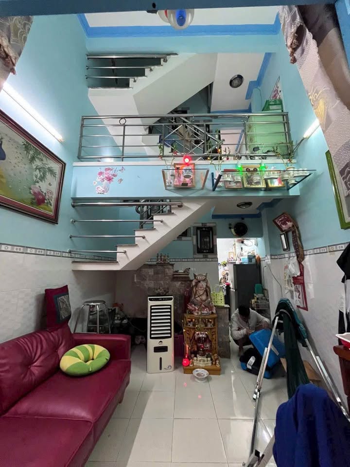 Nhà đẹp hẻm xe hơi Dạ Nam, P.Chánh Hưng, Q8 23m² giá 3.18 tỷ - Vị trí đắc địa, sẵn sàng ở ngay!