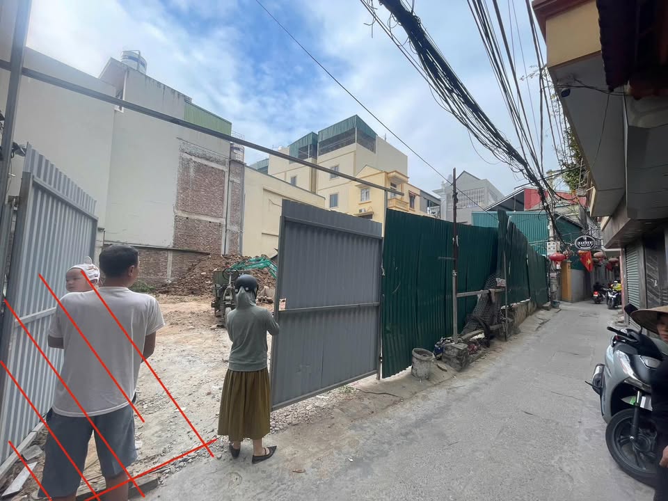 Đất Phú Lương 42m² giá 6 tỷ - Mặt ngõ kinh doanh sầm uất!