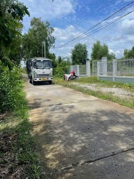 Đất thổ cư 363m² mặt tiền đường Liên ấp 7-10, Bến Lức, giá 1.8 tỷ - Cơ hội đầu tư tuyệt vời!