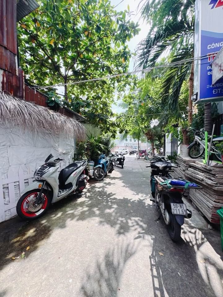 Nhà 2 mặt hẻm Khánh Hội, quận 4, 140m² giá 17.5 tỷ - Chính chủ, ô tô tới nhà!