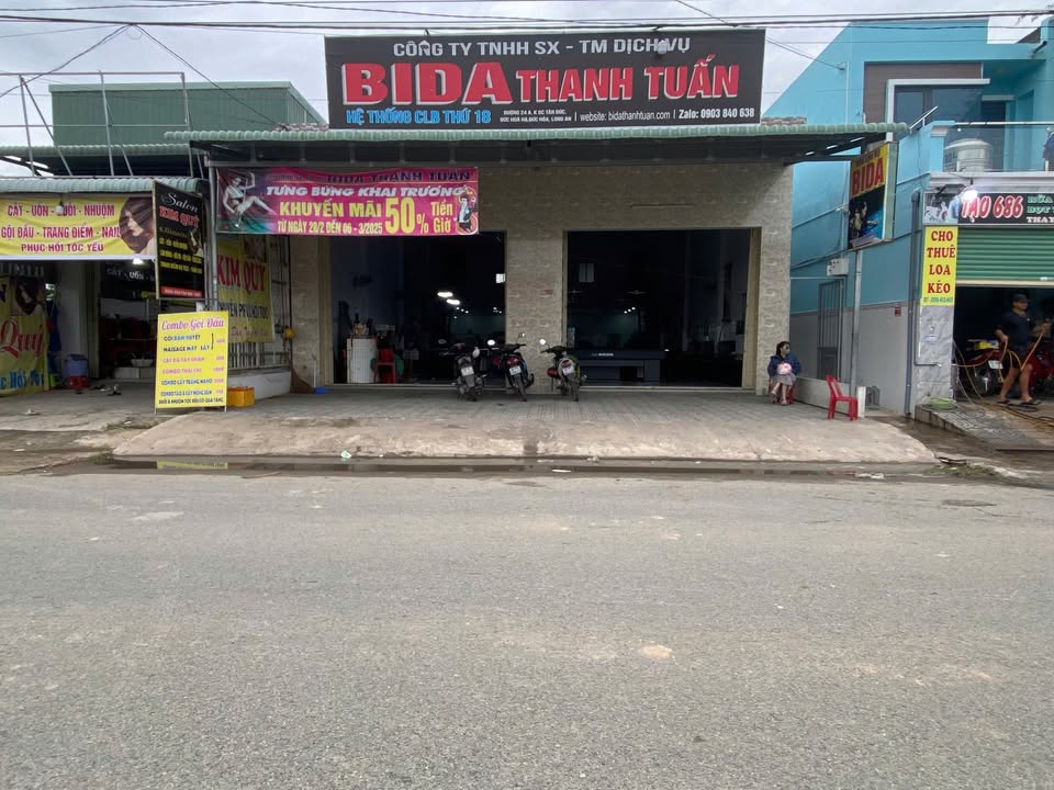 Nhà liền kề KDC Tân Đức, Long An 250m² giá 7 tỷ - Vị trí đẹp, tiện kinh doanh!