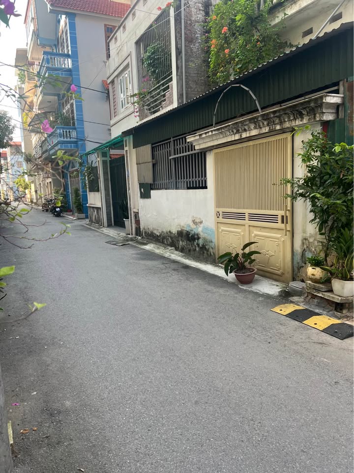 Đất thổ cư Kiêu Kỵ, Gia Lâm 100m² giá 4 tỷ - Mặt tiền 5m, 2 mặt tiền đẹp!