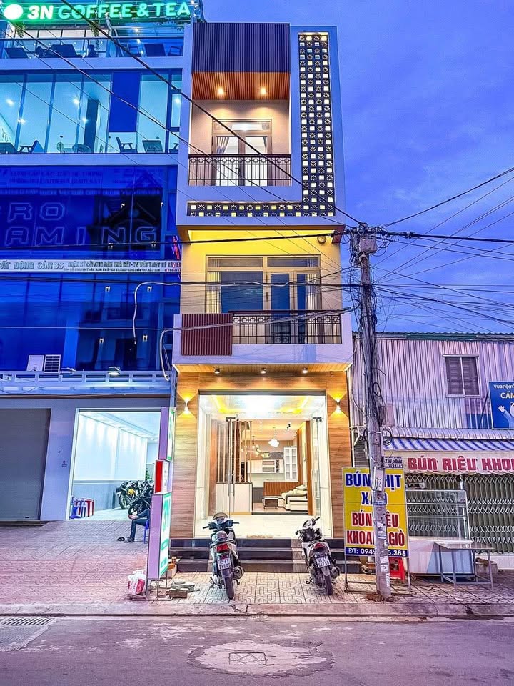 Nhà phố Trần Nam Phú 80m² giá 10.5 tỷ - Full nội thất cao cấp!