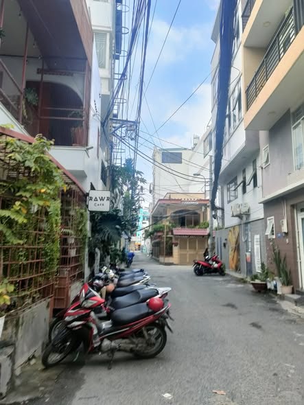 Nhà mặt tiền xe hơi Phó Đức Chính 40m² giá 7.6 tỷ - Sổ hồng riêng, không quy hoạch!