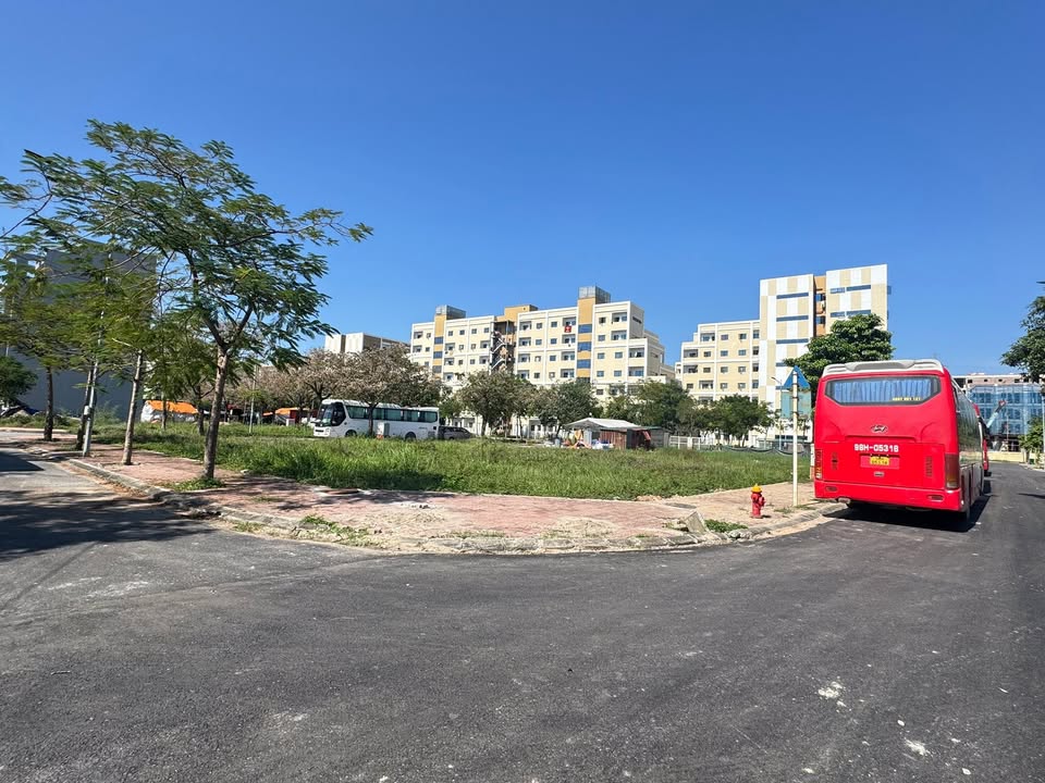 Đất nền dự án Viglacera Đông Yên 90m² giá 4 tỷ - Lô góc view sân bóng TBĐ 29!