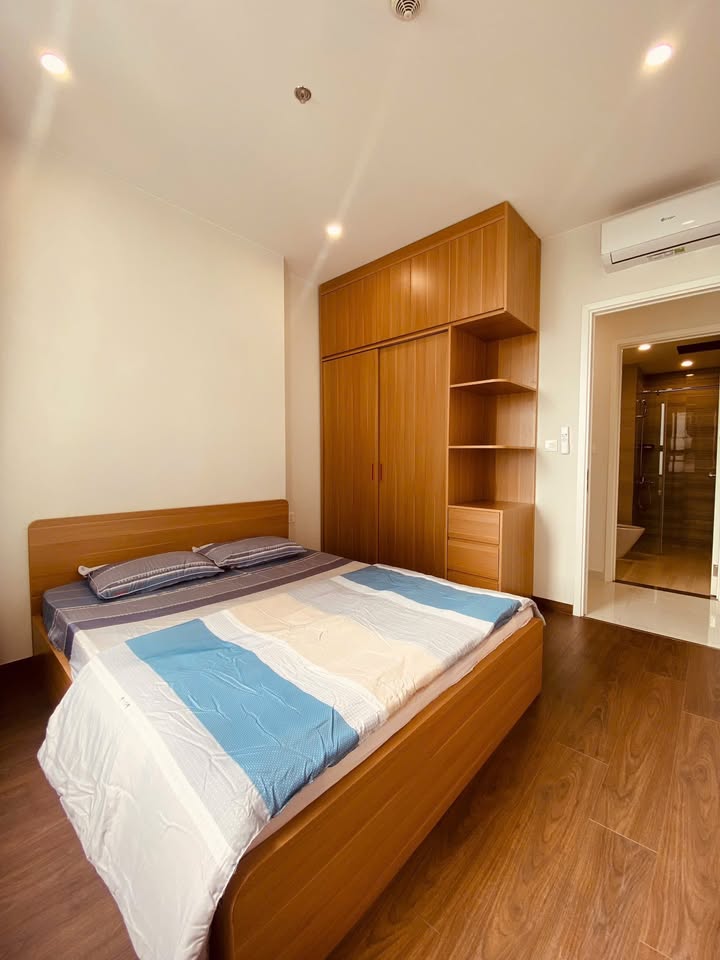 Căn hộ The Emerald Golf View Thuận An 2PN giá 9 triệu - Nhà mới 100% full nội thất!