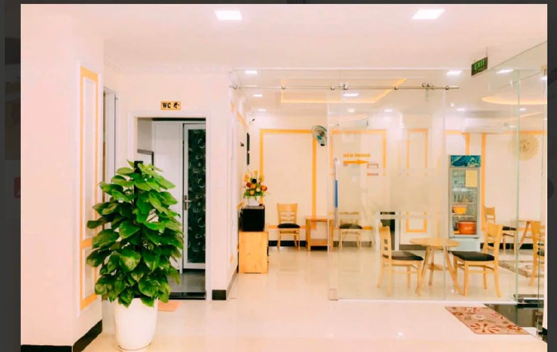 Khách sạn 200m² đường Nguyễn Thị Thập giá 23 tỷ - Doanh thu ổn định 1 tỷ/năm!