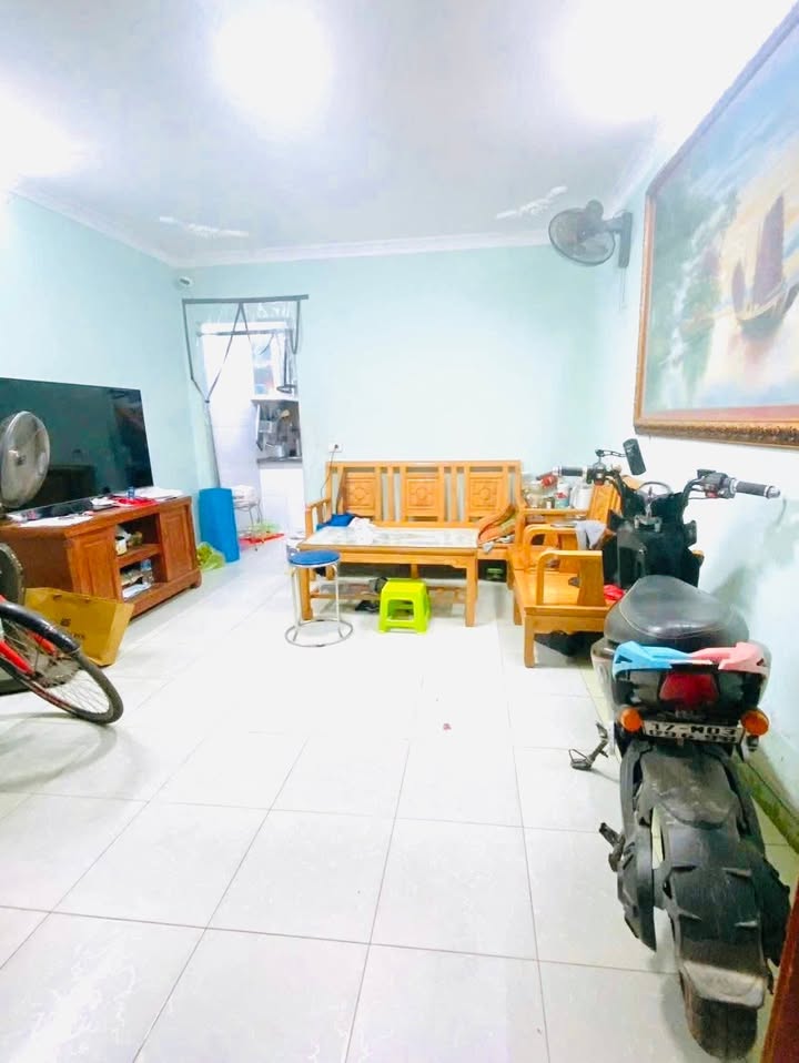 Nhà 3 tầng 28m² ngõ 122 Đình Đông, Lê Chân, Hải Phòng - Giá 1.99 tỷ, sổ đỏ chính chủ!