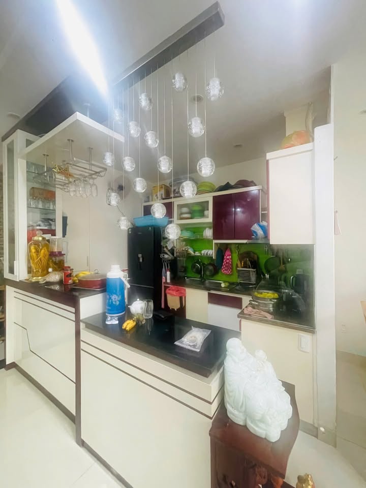 Nhà 1 Trệt 2 Lầu Hẻm Ô Tô Huyền Trân Công Chúa 550m² giá 7.5 tỷ - Chính chủ bán gấp!