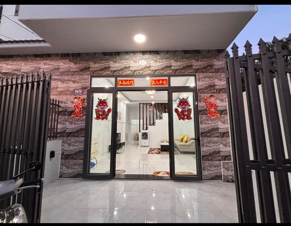 Nhà phố Mỹ Thạnh, Mỹ Phong 75m² giá 2.15 tỷ - Hẻm thông ô tô vào tận nơi!