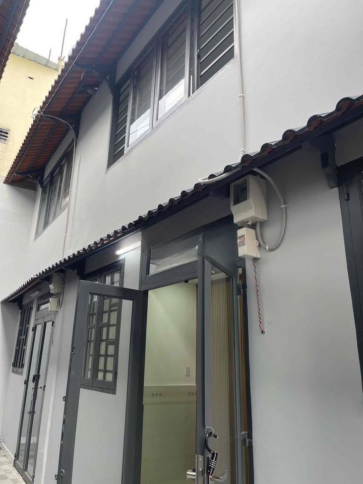 Nhà riêng Thới An, Quận 12, 18m² giá 780 triệu - Hẻm xe hơi, chính chủ!