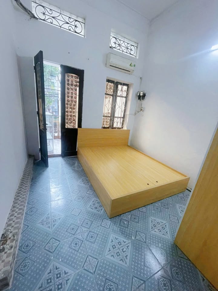 Phòng cho thuê Ngõ 43 Trung Kính, Cầu Giấy - Nội thất đầy đủ, ở ngay!