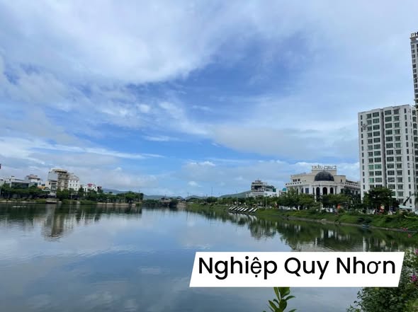 Nhà Mặt Tiền Đống Đa 65m² giá 5.9 tỷ - Gần Hồ Sinh Thái