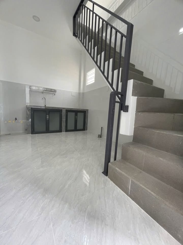 Phòng cho thuê tại phường Phú Mỹ, Thủ Dầu Một, 45m² chỉ 3.7 triệu - Không gian sạch sẽ, mới mẻ!