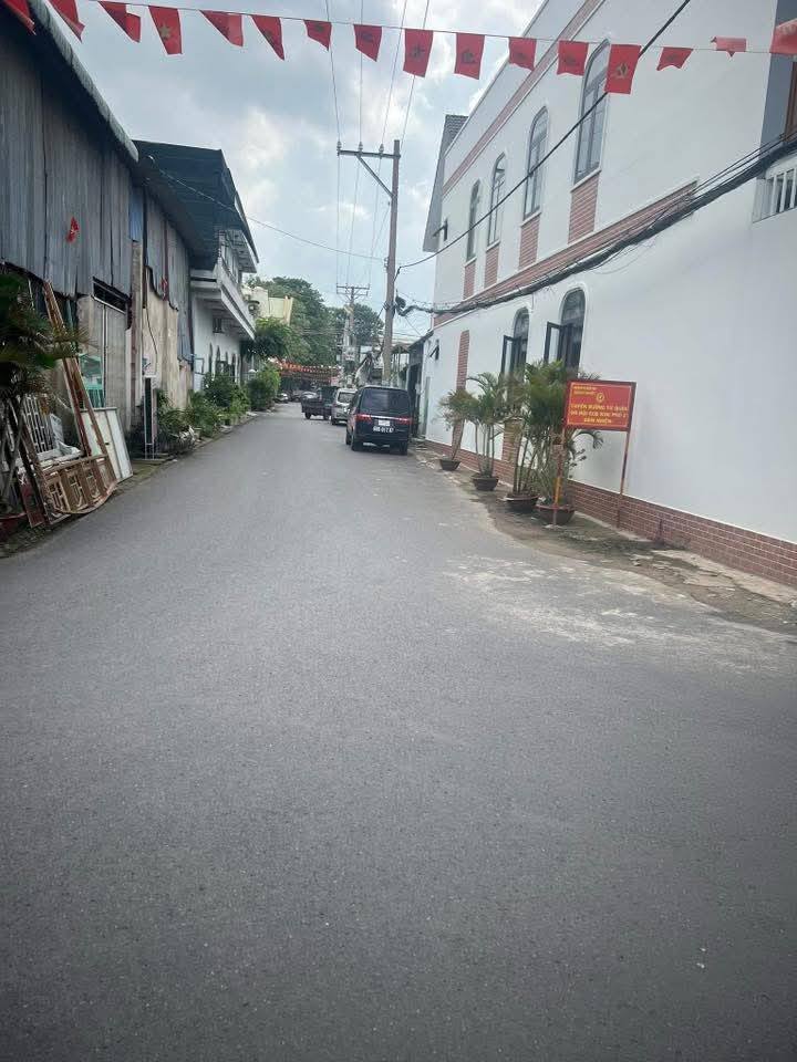 Đất nền Tân Hiệp 120m² giá 4.69 tỷ - Sổ đỏ chính chủ, thổ cư đầy đủ!