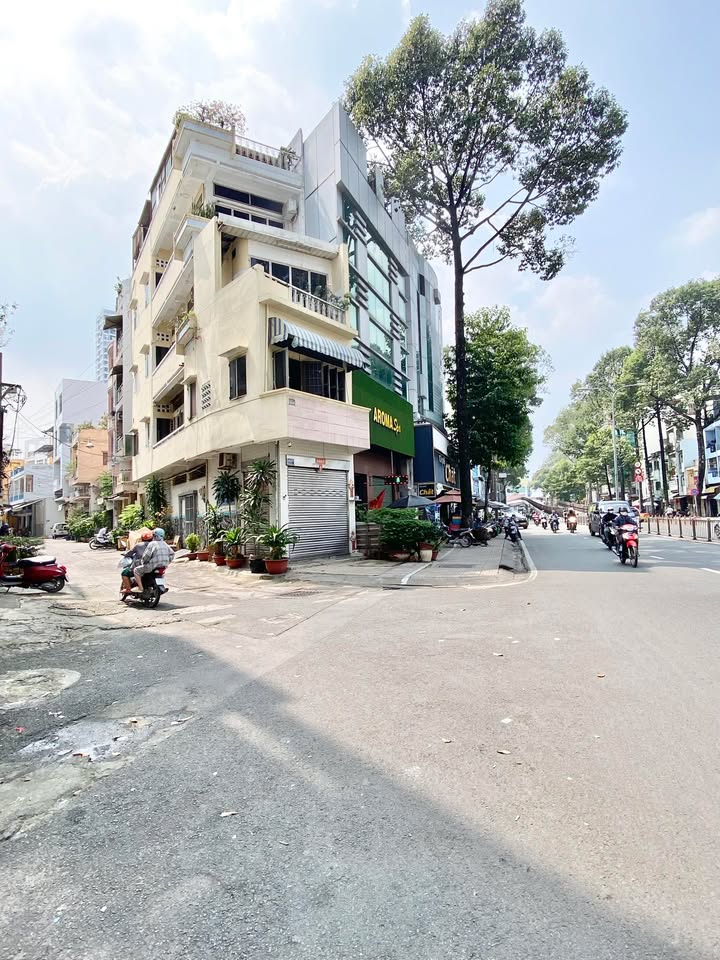 Nhà mặt tiền đường 3/2, Quận 11, 68m² giá 12 tỷ - Kinh doanh siêu lợi nhuận!