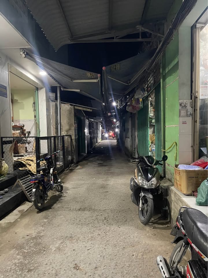 Nhà kinh doanh đa ngành nghề mặt tiền Xóm Chài, Cái Răng 159m² giá 2.1 tỷ - Tiềm năng sinh lời cao!