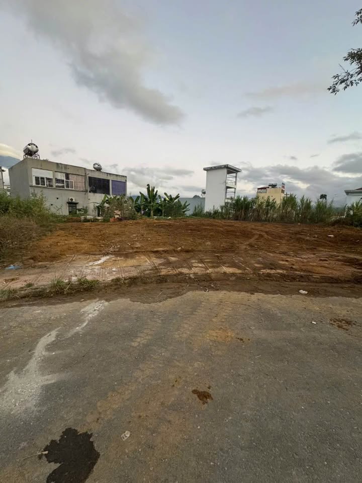 Lô đất 133m² tại đường Phùng Chí Kiên, Tân Phong, Lai Châu - Cơ hội đầu tư tuyệt vời!