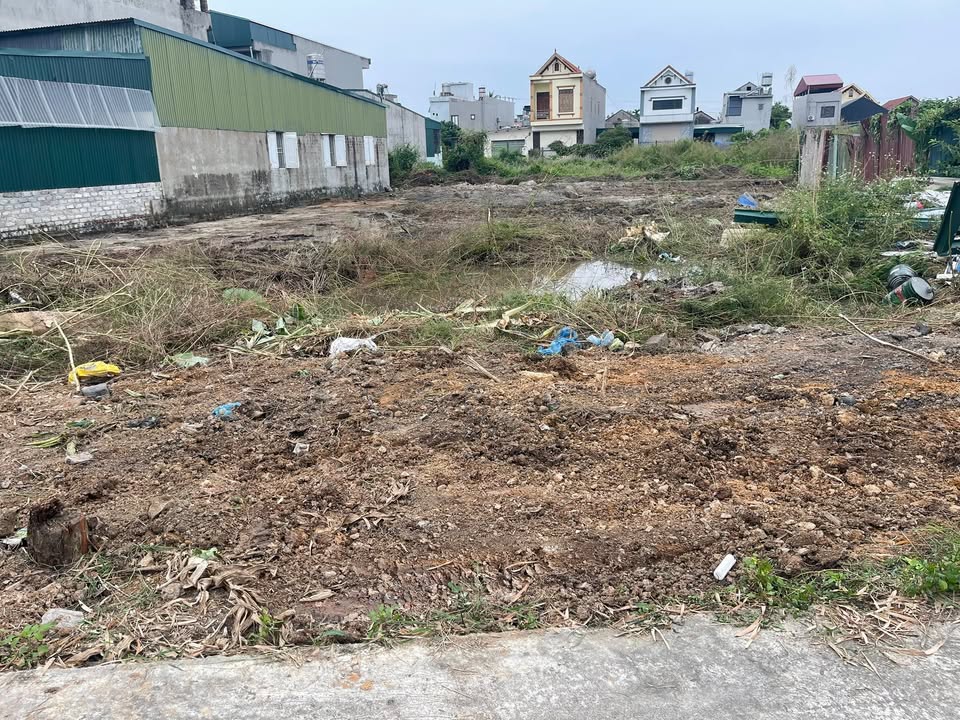 Đất nền Phương Nam Uông Bí 180m² giá 2,5 tỷ - Cơ hội đầu tư hấp dẫn!