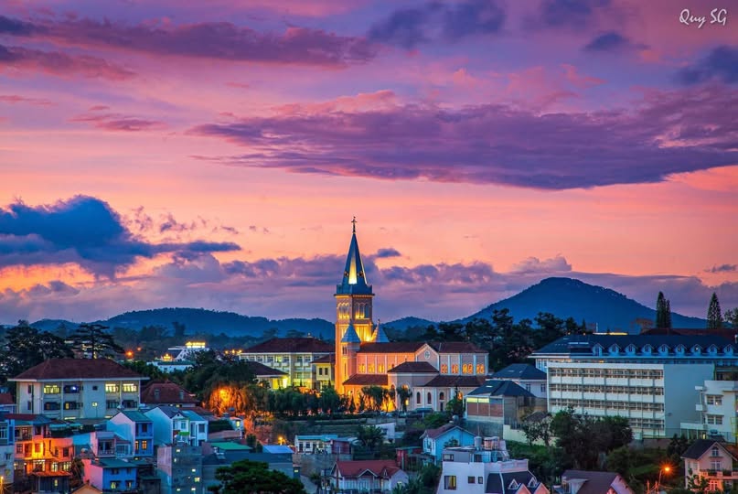 Đất nền Đà Lạt - Triệu Việt Vương 200m² giá 8.3 tỷ - Sổ hồng riêng, hướng Đông Nam