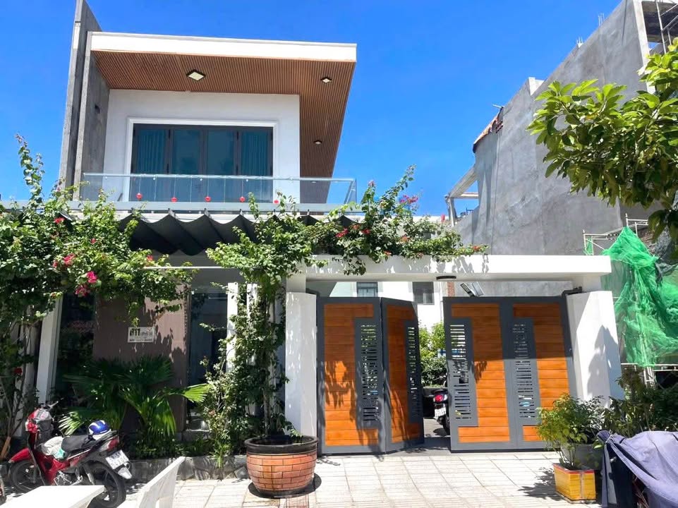 Nhà đẹp phường Rạch Giá 198m² giá 5.5 tỷ - Thiết kế hiện đại sang trọng!