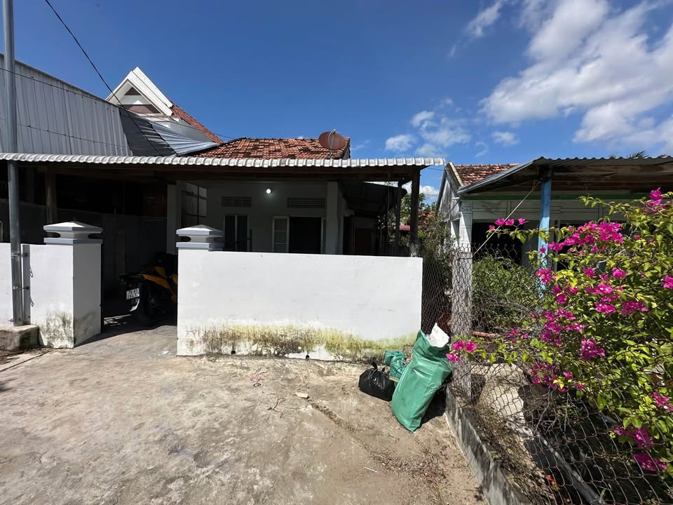 Nhà cấp 4 Vạn Lương 127m² giá 850 triệu - Ô tô vào tận nhà!