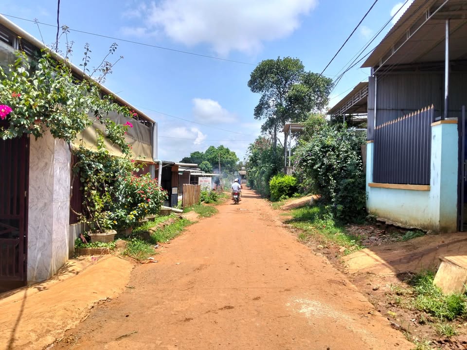 Đất nền chính chủ Nguyễn Chí Thanh 135m² giá 300 triệu - Đất nở hậu đẹp!