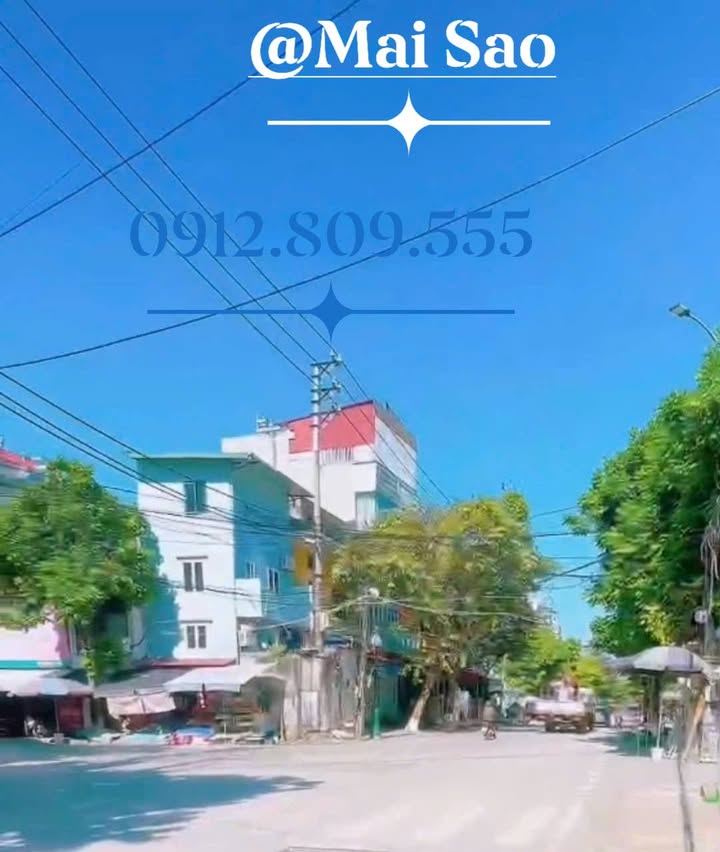 Nhà 3 tầng mặt phố Huyền Quang 50m² giá 5 tỷ - Kinh doanh sầm uất!