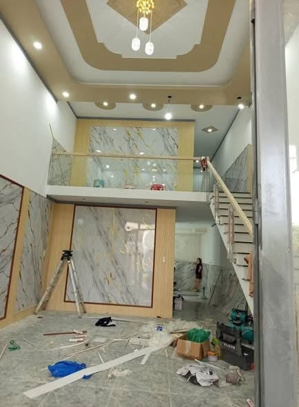 Nhà bán gần nhà thờ Bến Sắn, Tân Hiệp, Tân Uyên 100m² giá 1.18 tỷ - Nhà mới tinh, tiện nghi đầy đủ!