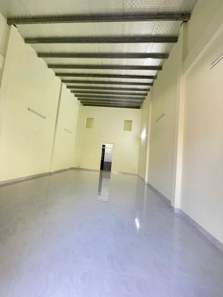 Cho thuê nhà mặt tiền Hoàng Văn Thụ 80m² giá 13 triệu - Vị trí đắc địa cho kinh doanh!