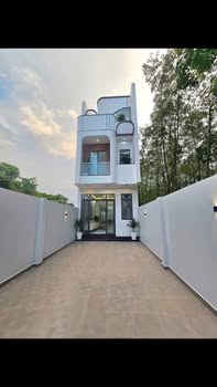 Nhà mặt tiền ĐX082, Định Hoà, 108m² giá 5.65 tỷ - Kinh doanh đắc địa!