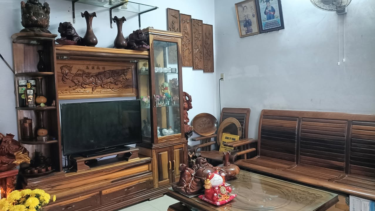 Bán nhà hẻm Nguyễn Thái Học, Tuy Hòa 100m² giá 2.85 tỷ - Hướng Nam, ô tô vào tận nơi!