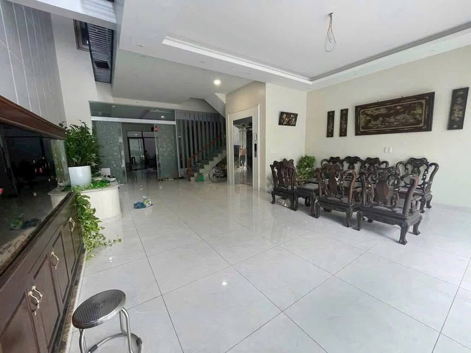 Nhà mặt đường Lạch Tray, quận Lê Chân, Hải Phòng 150m² giá 20 tỷ - Đầu tư sáng giá!